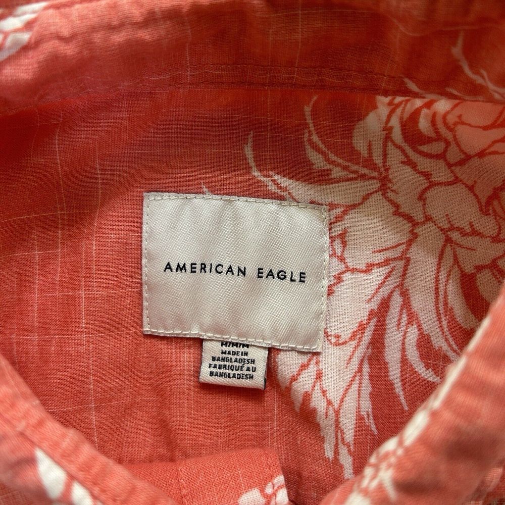 American Eagle Shirt Mens Medium Pink Hawaiian Pineapple Print Button Up Beach - Picture 3 of 10